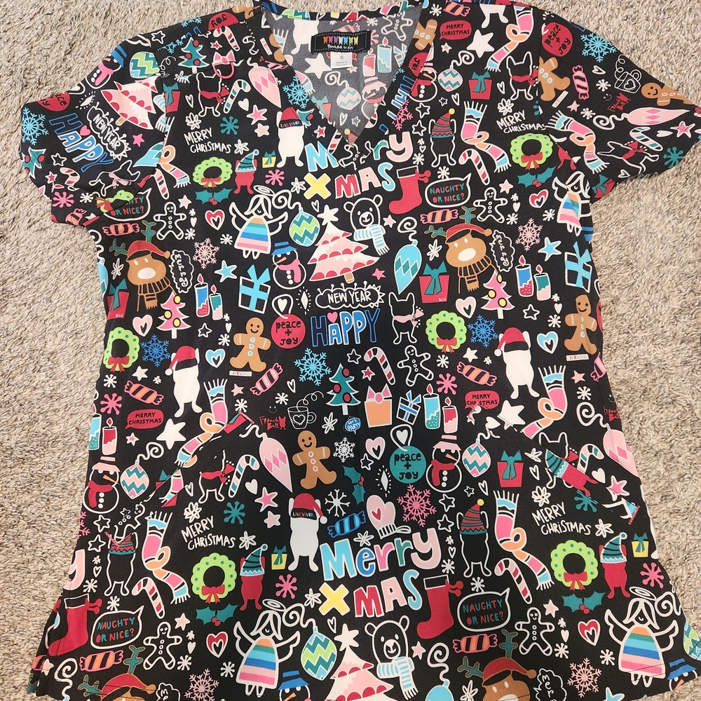 koi Colorful Holiday Print Women's Top